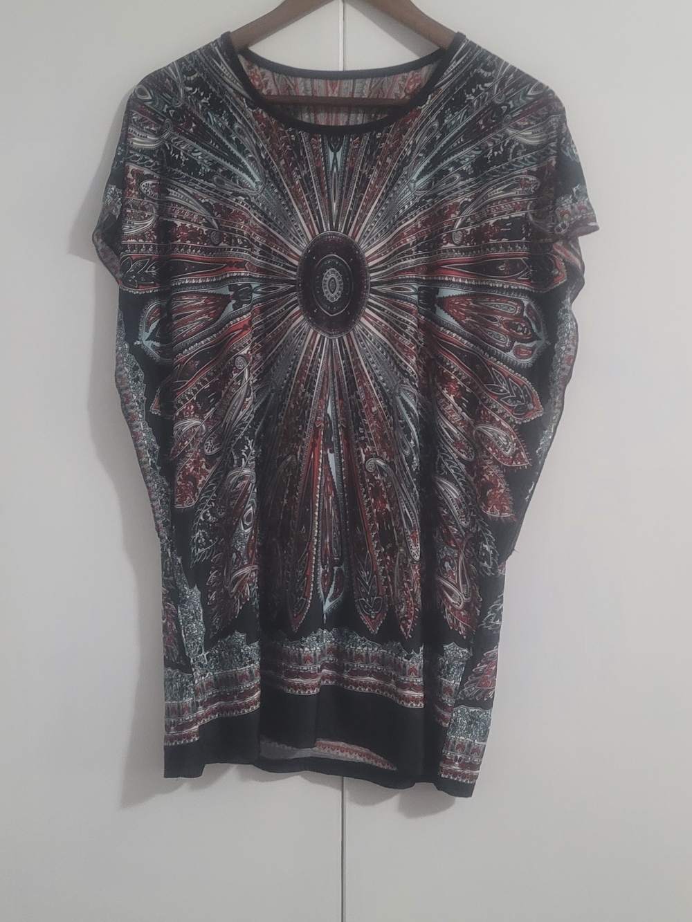 Boho Radiant Sunburst Print Women's Top in Black and Red